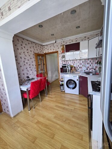 Продаётся 2-комн. вторичка 62 м², м. Нефтчиляр, photo 6 from 11