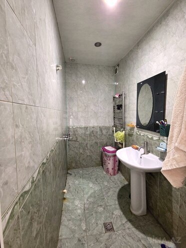 Продаётся 2-комн. вторичка 62 м², м. Нефтчиляр, photo 7 from 11