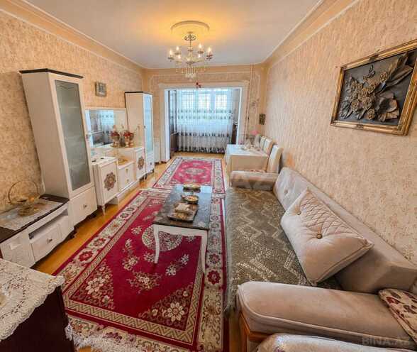 Продаётся 2-комн. вторичка 45 м², м. Азадлыг проспекти, photo 1 from 12