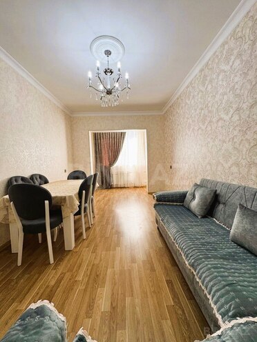 Продаётся 3-комн. вторичка 90 м², м. Ази Асланов, photo 1 from 23