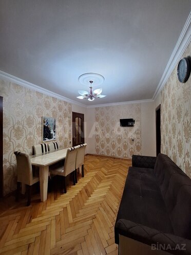 Satılır 2 otaqlı köhnə tikili 46 m², İnşaatçılar m., photo 7 from 26