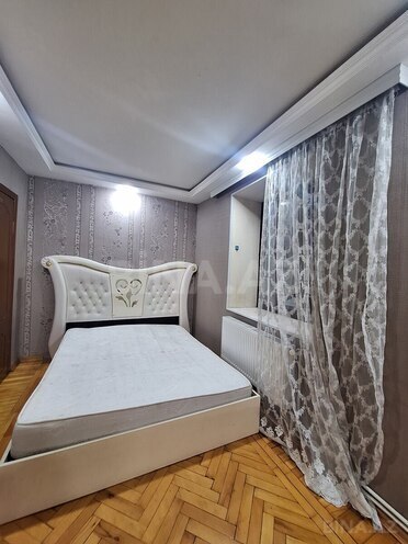 Satılır 2 otaqlı köhnə tikili 46 m², İnşaatçılar m., photo 15 from 26