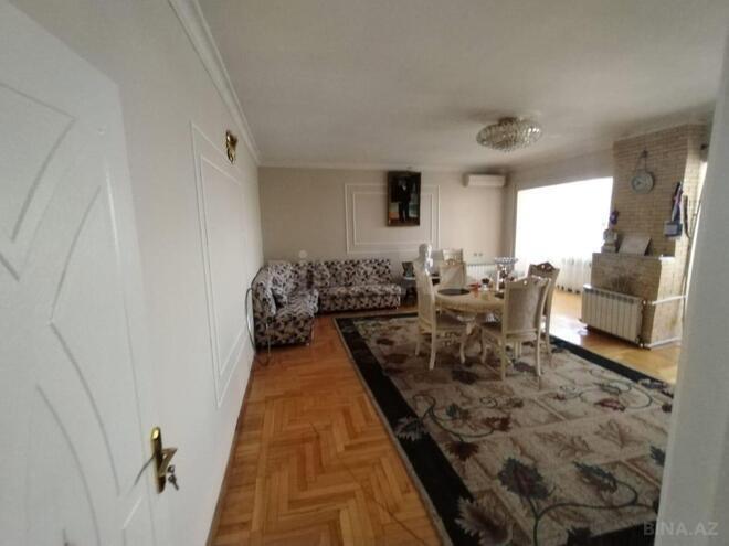 Продаётся 4-комн. вторичка 125 м², м. 20 января, photo 3 from 14