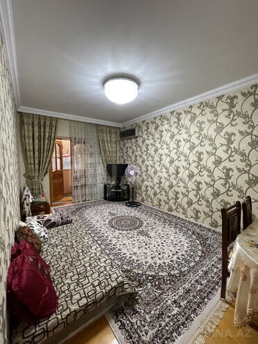 Satılır 3 otaqlı köhnə tikili 70 m², Hövsan q., photo 1 from 13