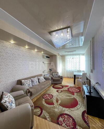 Сдаётся 3-комн. новостройка 130 м², м. Шах Исмаил Хатаи, photo 1 from 11