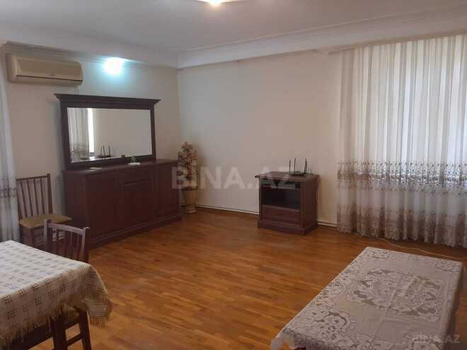 İcarəyə verilir 2 otaqlı köhnə tikili 5 m², Elmlər Akademiyası m., photo 1 from 12