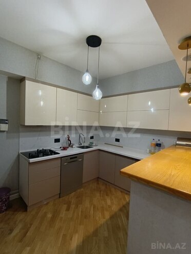 Сдаётся 3-комн. новостройка 95 м², м. Нефтчиляр, photo 3 from 8