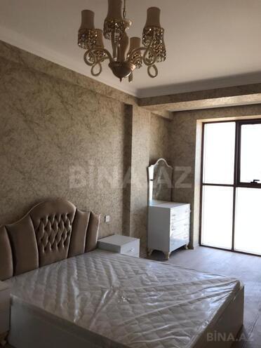Сдаётся 3-комн. новостройка 130 м², Абшеронcкий  р., photo 8 from 19