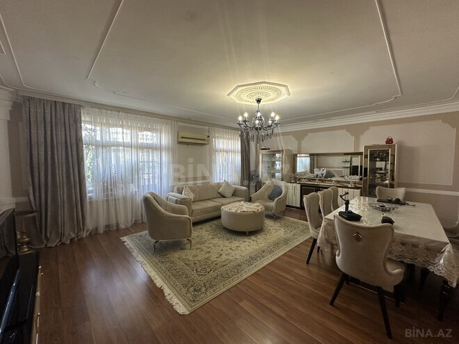 Продаётся 4-комн. вторичка 110 м², м. Халглар Достлугу, photo 1 from 19