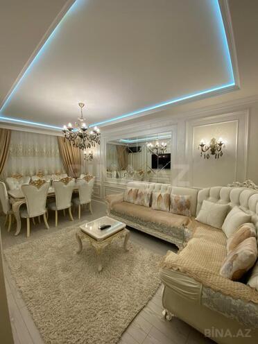 Satılır 5 otaqlı köhnə tikili 130 m², Xalqlar Dostluğu m., photo 1 from 28