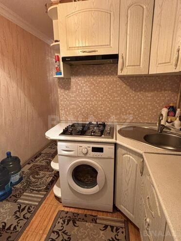 Продаётся 3-комн. вторичка 75 м², м. Нефтчиляр, photo 8 from 12