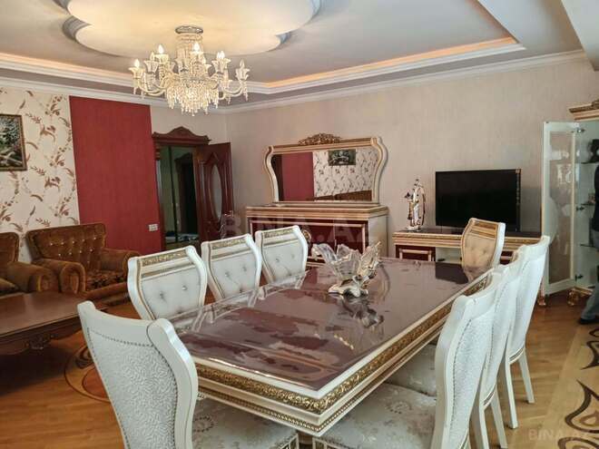Сдаётся 3-комн. новостройка 193 м², м. 20 января, photo 1 from 23