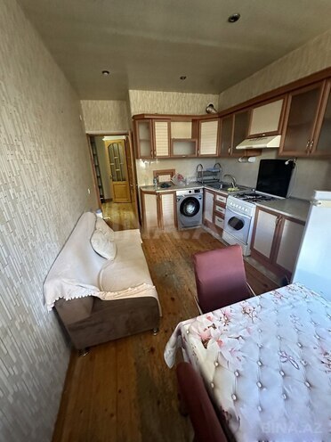 Сдаётся 2-комн. новостройка 80 м², м. Ази Асланов, photo 1 from 8
