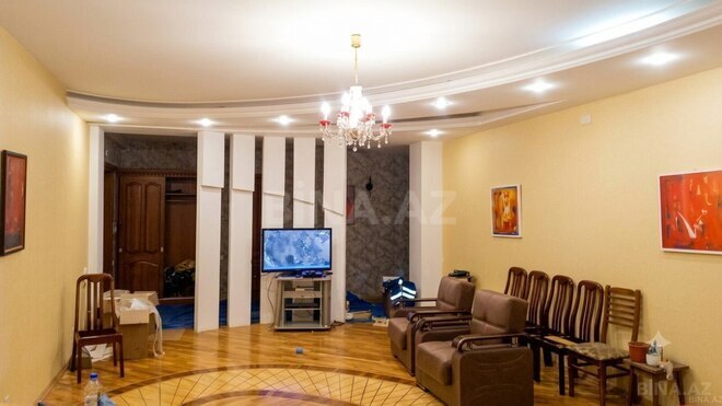 Продаётся 3-комн. вторичка 135 м², м. 28 мая, photo 3 from 13