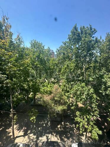 Продаётся 2-комн. вторичка 65 м², м. Гянджлик, photo 26 from 27