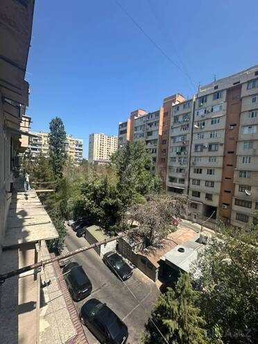 Продаётся 2-комн. вторичка 65 м², м. Гянджлик, photo 13 from 27
