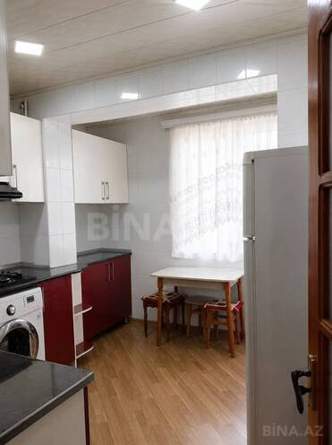 Продаётся 3-комн. вторичка 90 м², м. Кара Караев, photo 3 from 17