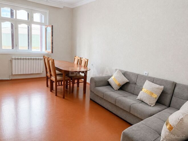 Сдаётся 3-комн. вторичка 90 м², м. Нариман Нариманов, photo 1 from 11