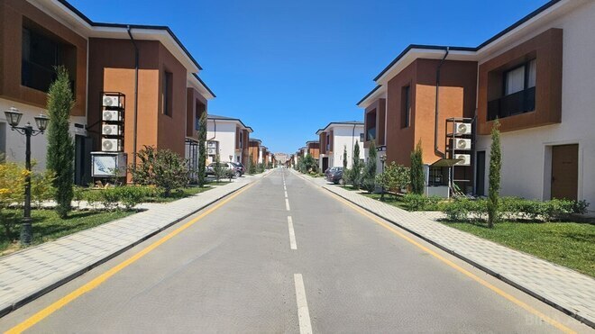 Satılır 3 otaqlı həyət evi/bağ evi 140 m², Yasamal r., photo 1 from 30