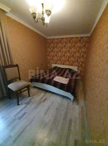Продаётся 2-комн. вторичка 42 м², м. Низами, photo 5 from 11
