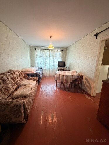 Продаётся 2-комн. вторичка 50 м², Абшеронcкий  р., photo 1 from 12