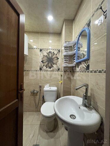 Продаётся 1-комн. вторичка 35 м², м. Низами, photo 8 from 14