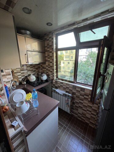Продаётся 1-комн. вторичка 35 м², м. Низами, photo 4 from 14