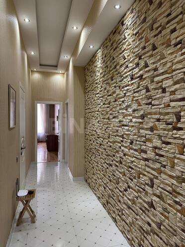 İcarəyə verilir 3 otaqlı yeni tikili 155 m², 28 May m., photo 17 from 19
