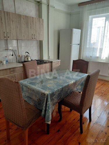 İcarəyə verilir 2 otaqlı köhnə tikili 80 m², Xalqlar Dostluğu m., photo 1 from 10