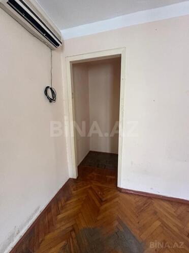 Продаётся 3-комн. вторичка 80 м², м. Низами, photo 9 from 24