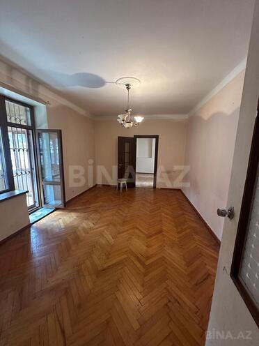 Продаётся 3-комн. вторичка 80 м², м. Низами, photo 5 from 24