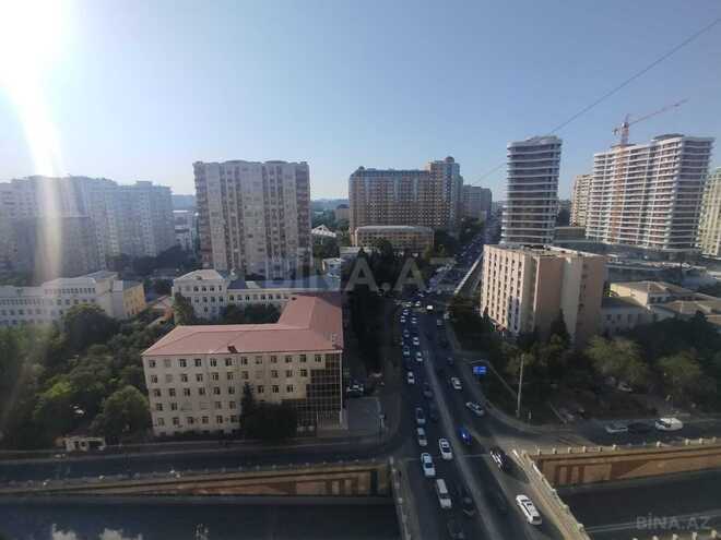 Сдаётся 2-комн. новостройка 70 м², м. Гянджлик, photo 1 from 11