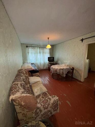 Продаётся 2-комн. вторичка 60 м², Абшеронcкий  р., photo 1 from 15