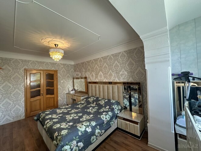 Satılır 4 otaqlı köhnə tikili 110 m², Xalqlar Dostluğu m., photo 6 from 19