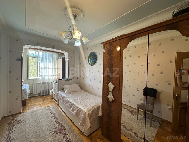 Satılır 4 otaqlı köhnə tikili 110 m², Xalqlar Dostluğu m., photo 10 from 19