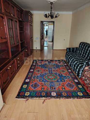 İcarəyə verilir 3 otaqlı köhnə tikili 80 m², İnşaatçılar m., photo 1 from 13