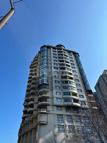 Сдаётся 3-комн. новостройка 160 м², м. Низами, photo 27 from 28