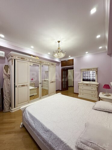 Сдаётся 3-комн. новостройка 160 м², м. Низами, photo 10 from 28