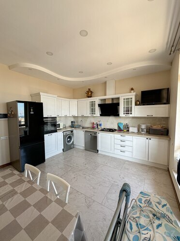 Сдаётся 3-комн. новостройка 160 м², м. Низами, photo 19 from 28