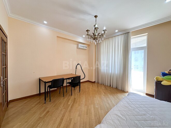 Сдаётся 3-комн. новостройка 160 м², м. Низами, photo 22 from 28