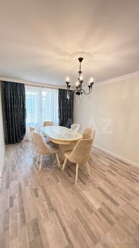 Satılır 2 otaqlı köhnə tikili 55 m², İnşaatçılar m., photo 1 from 17