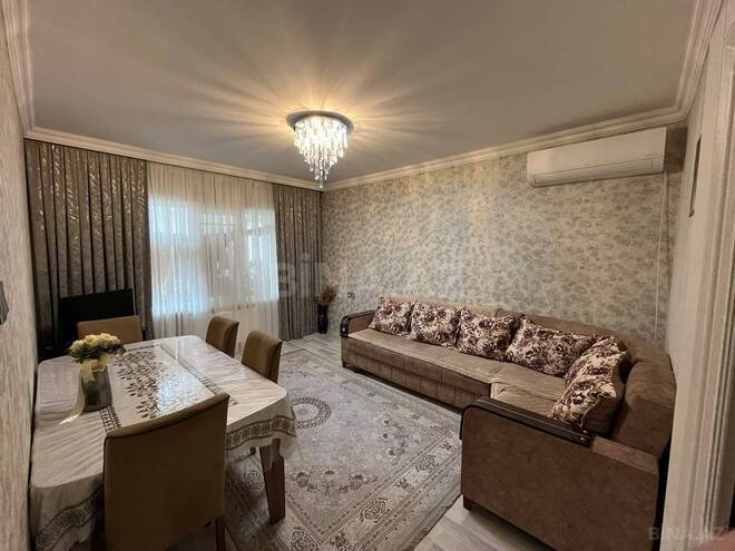 Продаётся 3-комн. вторичка 70 м², photo 1 from 18
