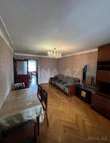 Продаётся 3-комн. вторичка 65 м², м. Иншаатчылар, photo 7 from 9