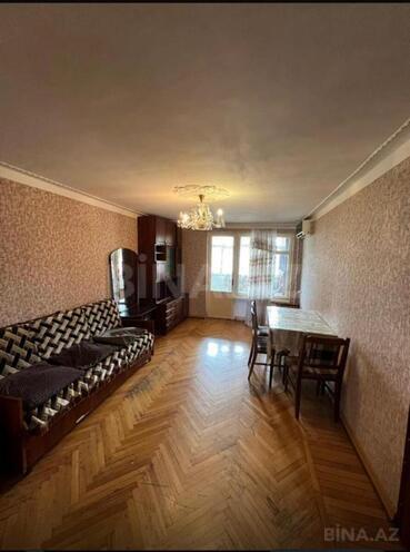 Продаётся 3-комн. вторичка 65 м², м. Иншаатчылар, photo 1 from 9