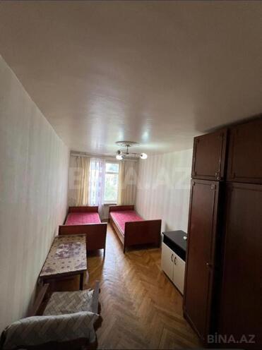 Продаётся 3-комн. вторичка 65 м², м. Иншаатчылар, photo 5 from 9
