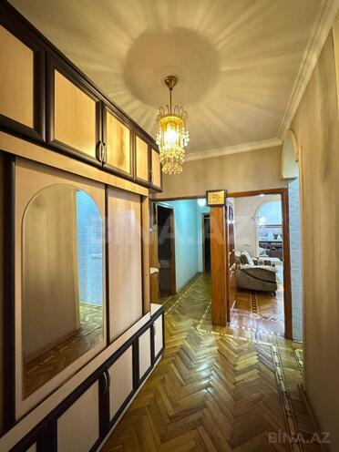 Satılır 5 otaqlı köhnə tikili 125 m², Azadlıq Prospekti m., photo 9 from 15