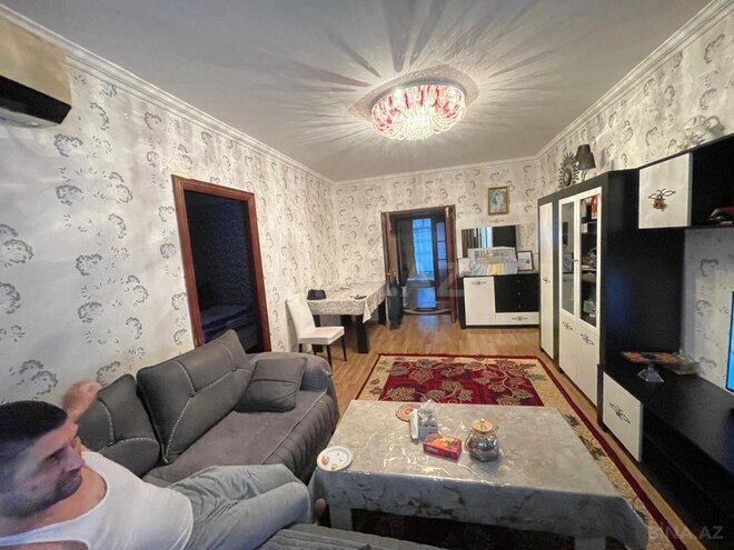 Satılır 4 otaqlı köhnə tikili 105 m², Xalqlar Dostluğu m., photo 3 from 14