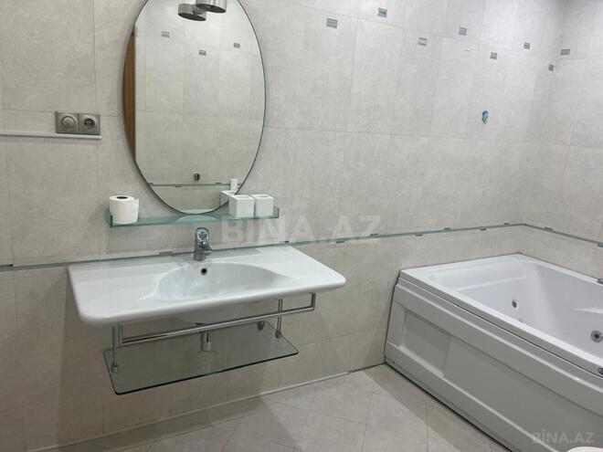 Сдаётся 3-комн. новостройка 145 м², м. Низами, photo 11 from 13