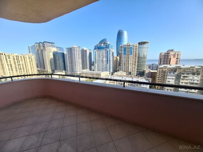 Сдается 3-комн. новостройка 170 м², м. 28 мая, photo 3 from 16