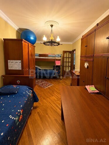 Продаётся 3-комн. вторичка 100 м², м. Ази Асланов, photo 9 from 13